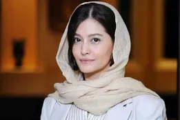 عکس / پردیس احمدیه در تشییع رهبر انقلاب