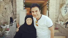 غم بزرگ در خانواده عمو پورنگ؛ مادر داریوش فرضیایی دار فانی را وداع گفت