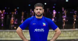 قهرمان طلای جهان آبی‌پوش شد؛ مهدی یوسفی به استقلال اراک پیوست