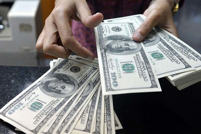 لزوم پرهیز از سیاست‌های غلط ارزی در شرایط محاصره