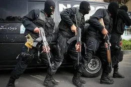جزئیات هولناک از گروگانگیری مسلحانه در نزدیکی پارک ساعی / ماجرای زن جوانی که توسط مرد مسلح گروگان گرفته شده چه بود؟