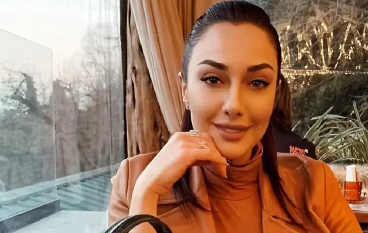 همه حواشی بازگشت جنجالی صدف طاهریان به ایران / پایان یک دهه مهاجرت صدف طاهریان یا شروع فصلی جدید در فضای مجازی؟
