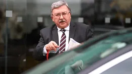 اولیانوف ادعای جنجالی ترامپ را به سخره گرفت؛ «آیا این حرف شوخی بود؟»
