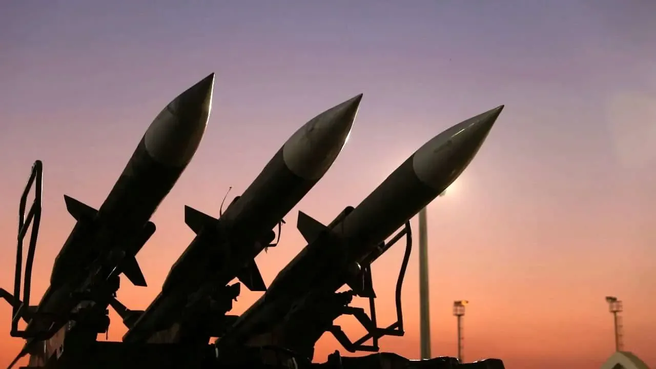 ایران، انگشت روی ماشه منتظر «ساعت صفر» ایران، انگشت روی ماشه منتظر «ساعت صفر»