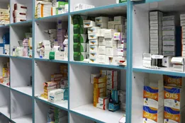 افزایش قیمت فقط برای داروهای برند خارجی؛ داروی ایرانی و ژنریک موجود است