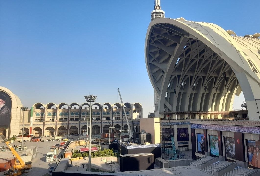 تصاویر دقیق از محل استقرار پیکر رهبر شهید در مصلی تهران تصاویر دقیق از محل استقرار پیکر رهبر شهید در مصلی تهران