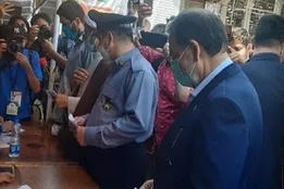 محسن رضایی در انتخابات شرکت کرد/ /هرچه آنها تصمیم بگیرند دستشان را می‌بوسم