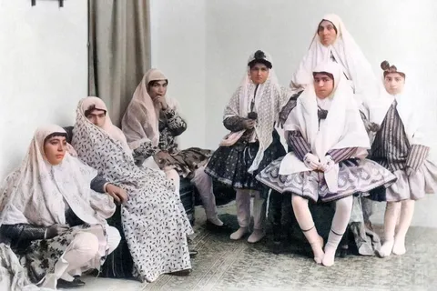 مد لباس و آرایش زنان قاجاری
